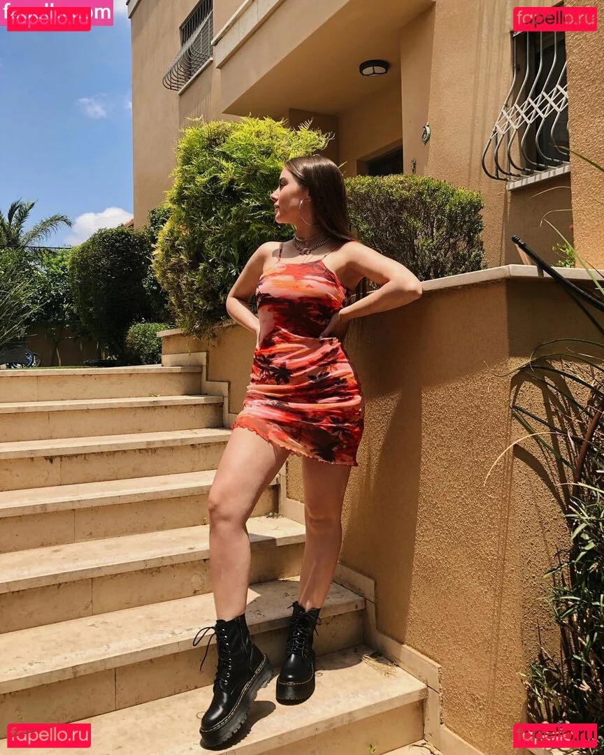 Effy Palarya Onlyfans Photo Gallery 