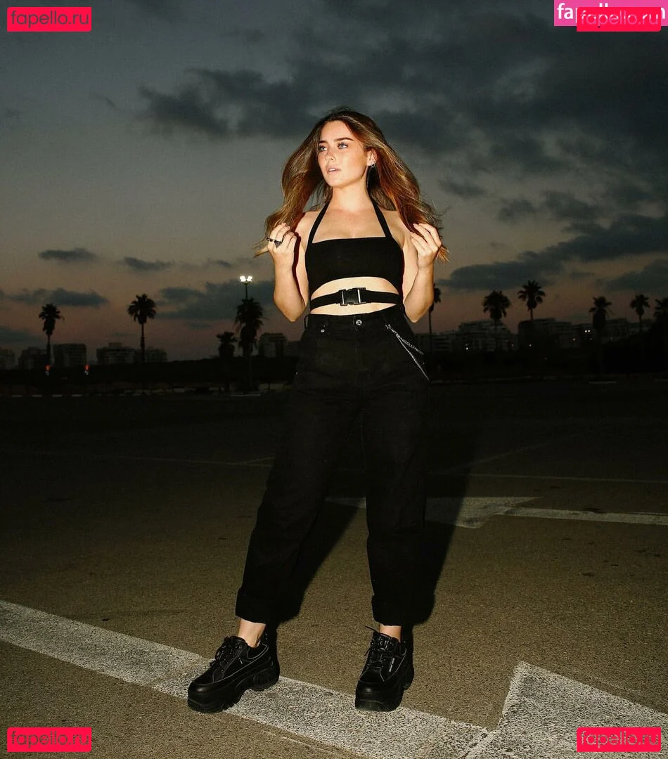 Effy Palarya Onlyfans Photo Gallery 