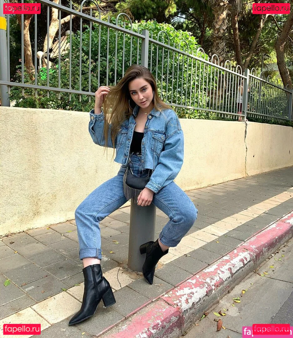 Effy Palarya Onlyfans Photo Gallery 