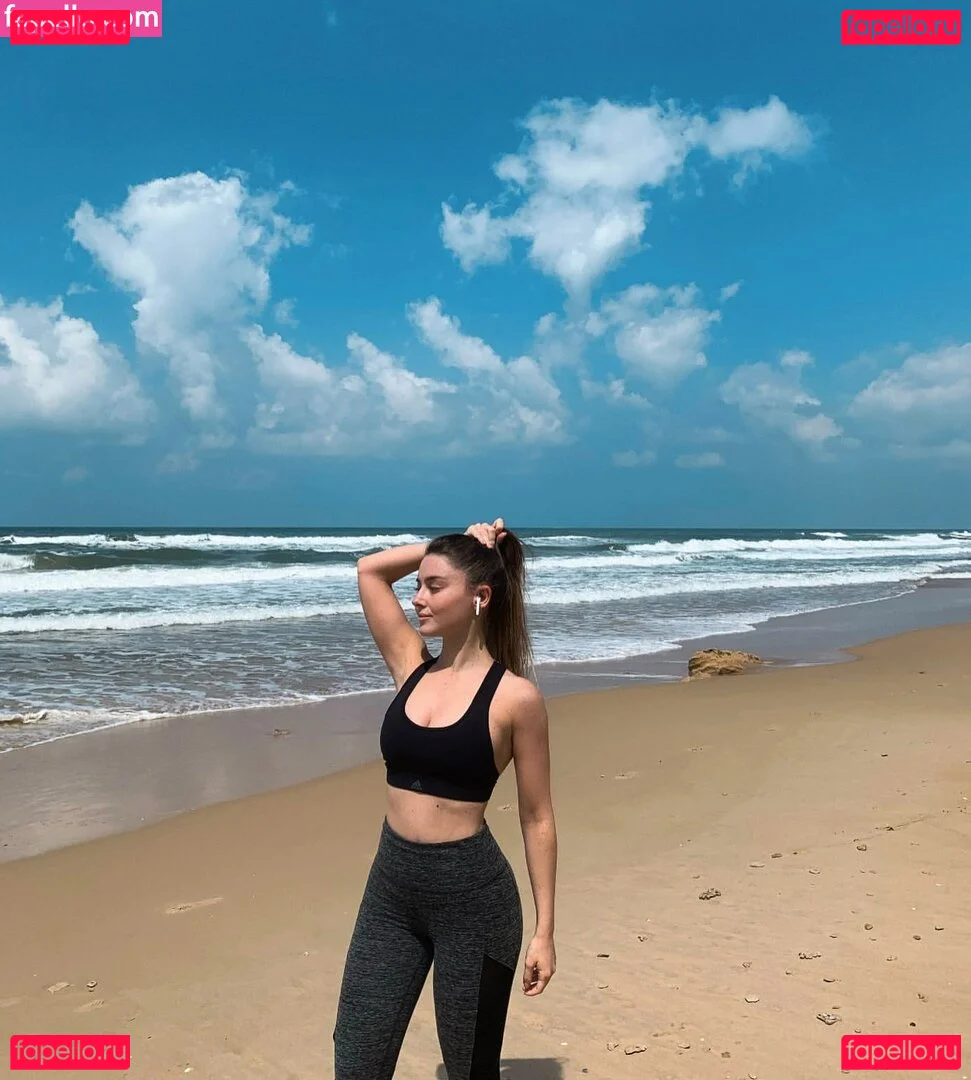 Effy Palarya Onlyfans Photo Gallery 