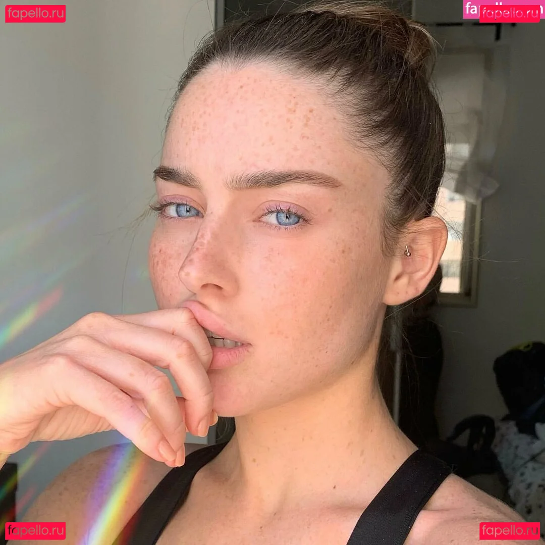 Effy Palarya Onlyfans Photo Gallery 