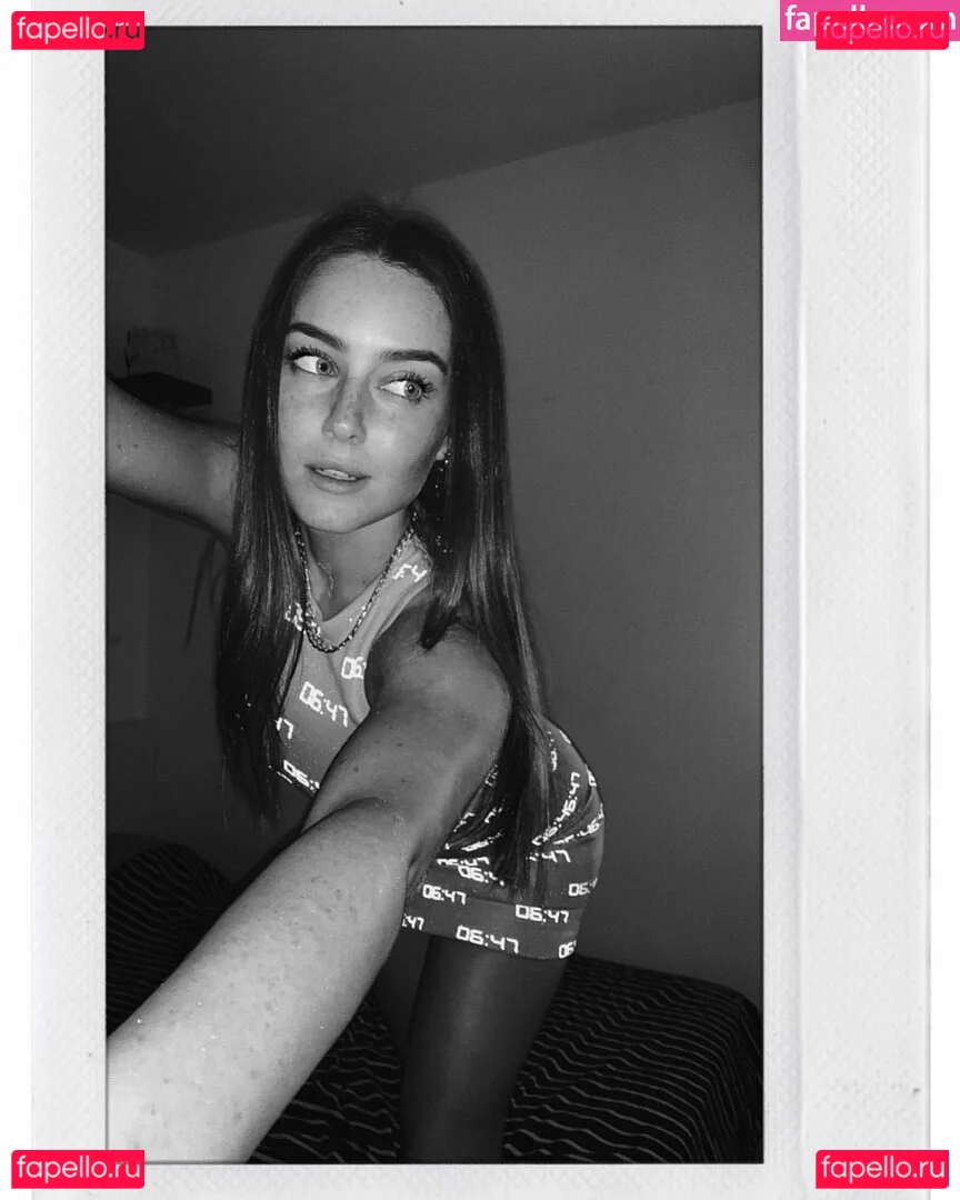 Effy Palarya Onlyfans Photo Gallery 