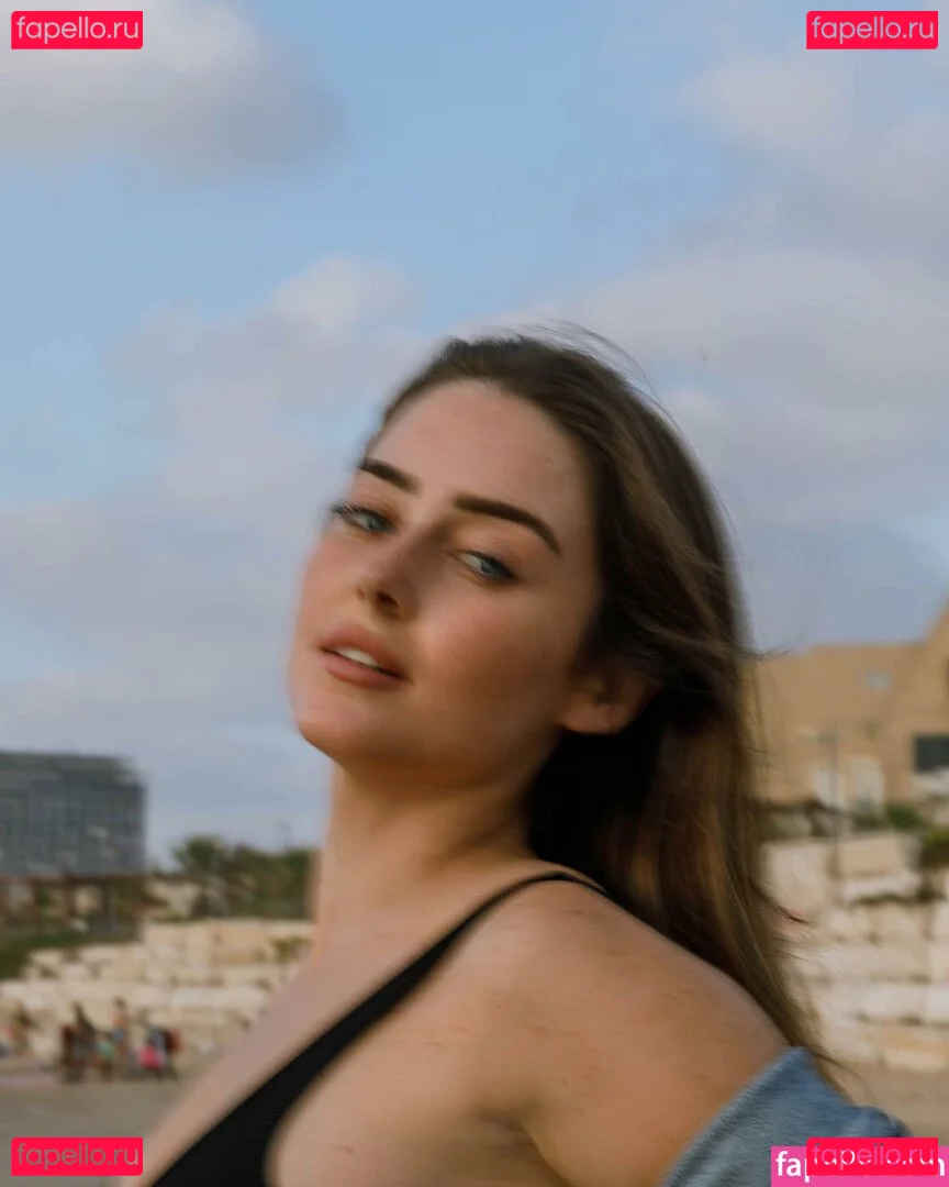 Effy Palarya Onlyfans Photo Gallery 