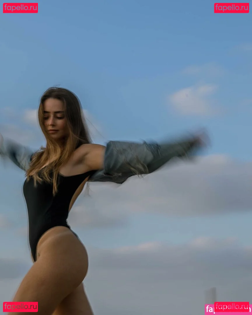 Effy Palarya Onlyfans Photo Gallery 