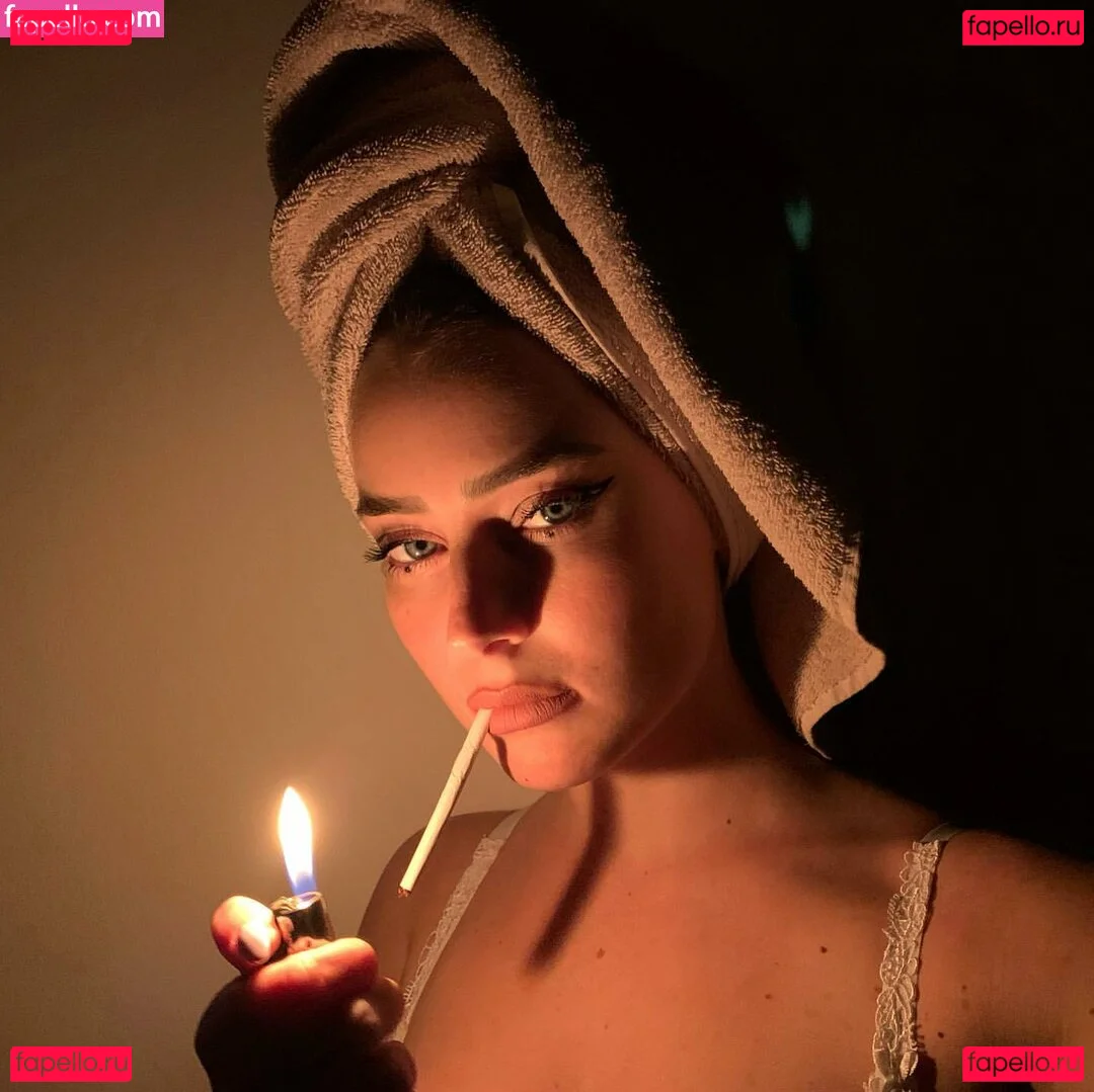 Effy Palarya Onlyfans Photo Gallery 