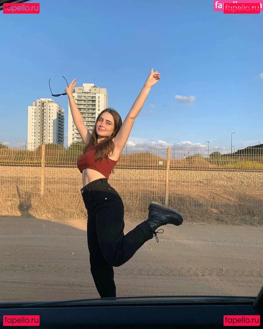 Effy Palarya Onlyfans Photo Gallery 