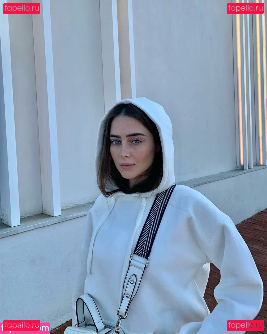 Effy Palarya Onlyfans Photo Gallery 