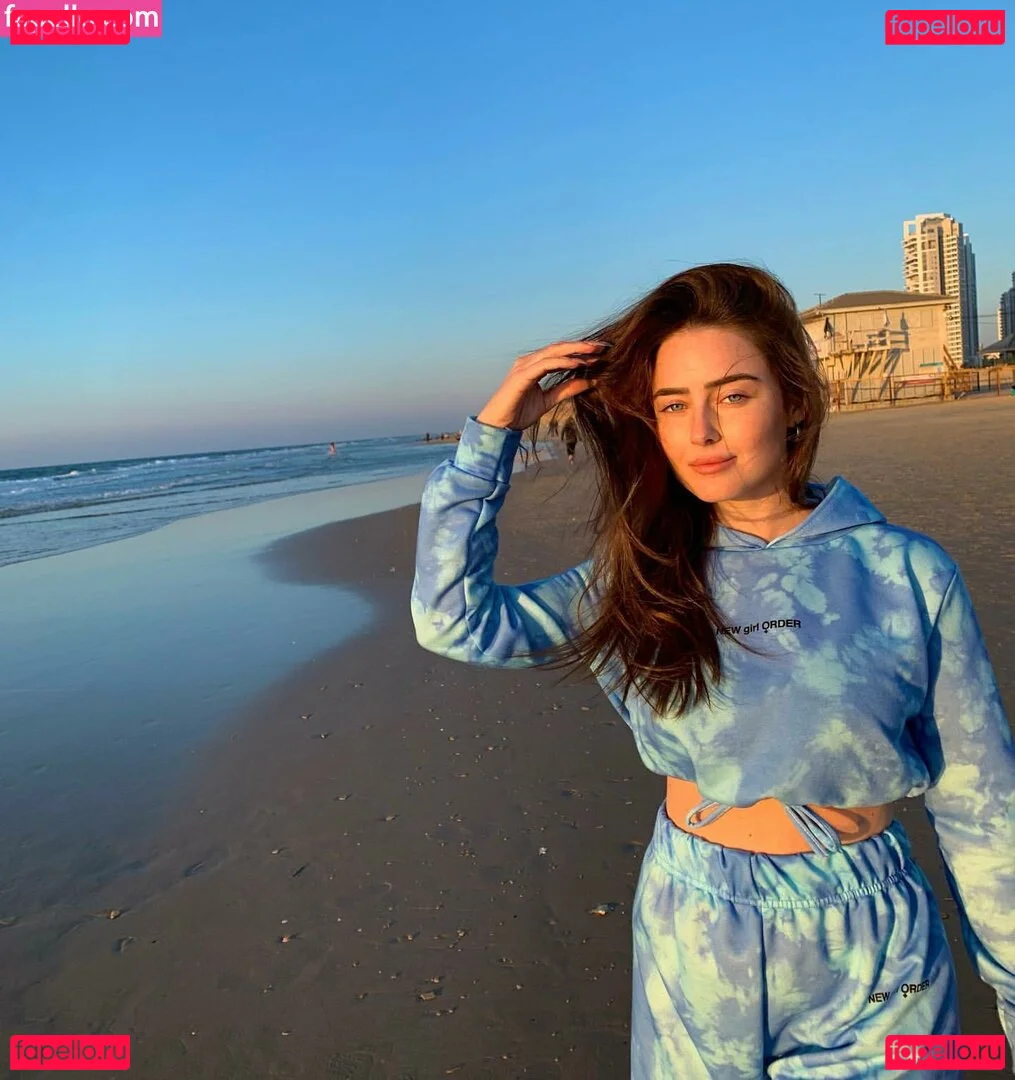 Effy Palarya Onlyfans Photo Gallery 