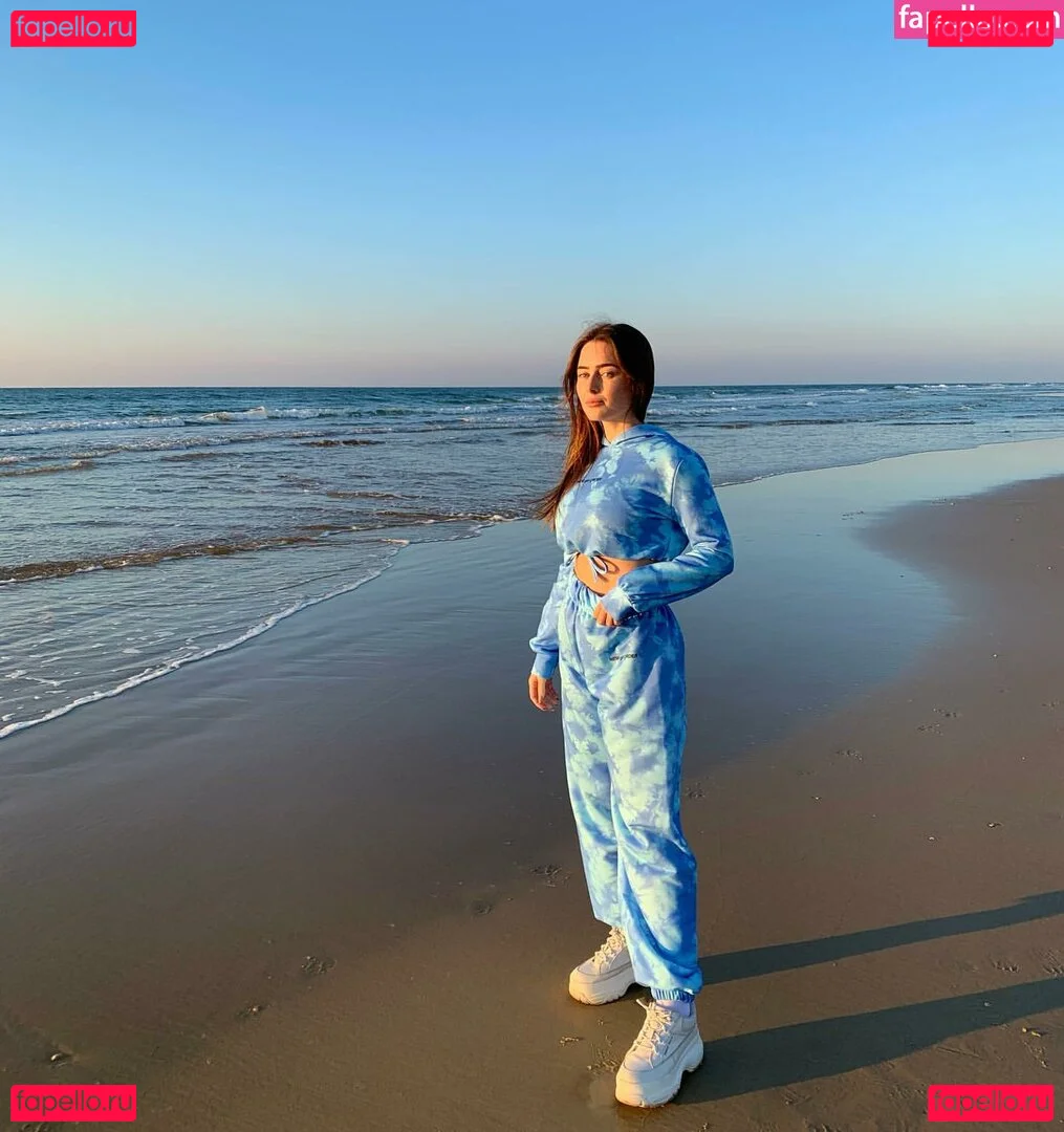 Effy Palarya Onlyfans Photo Gallery 