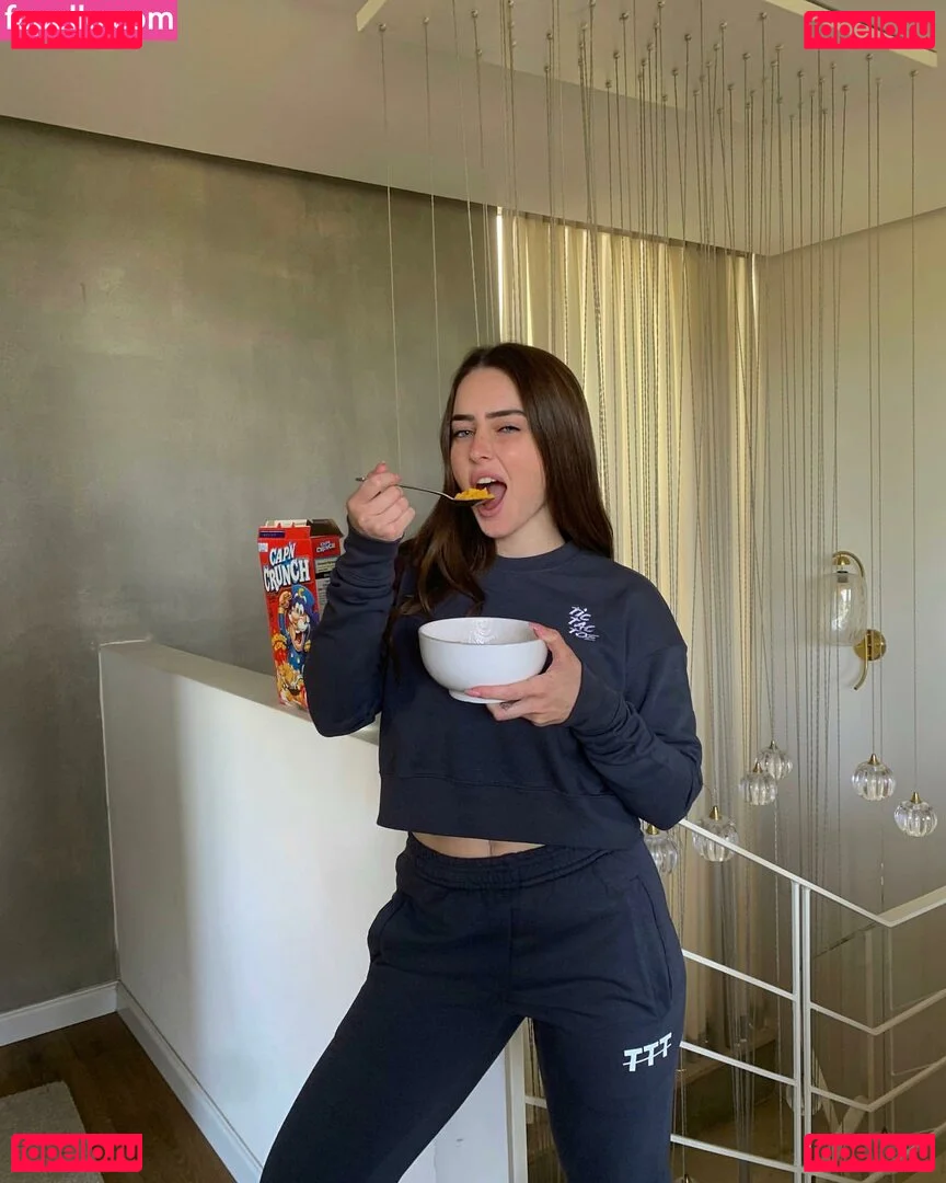 Effy Palarya Onlyfans Photo Gallery 