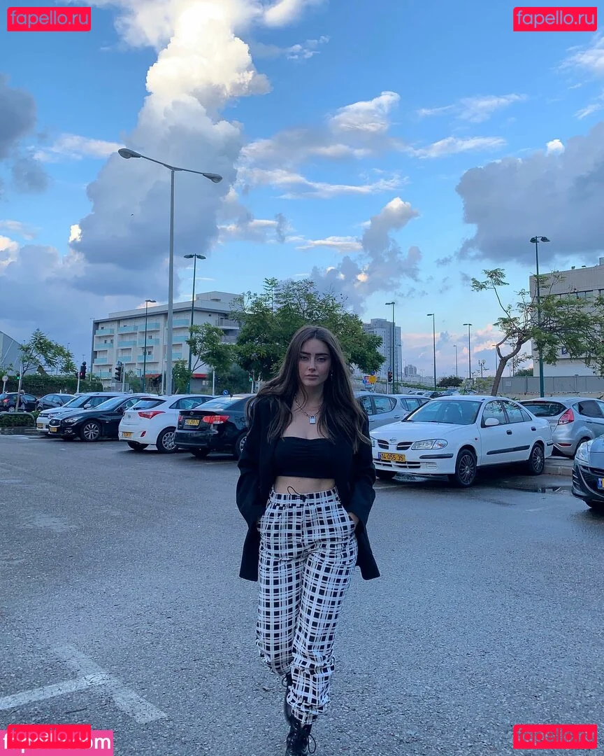 Effy Palarya Onlyfans Photo Gallery 