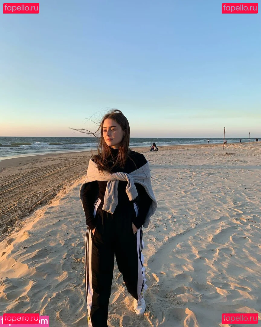 Effy Palarya Onlyfans Photo Gallery 