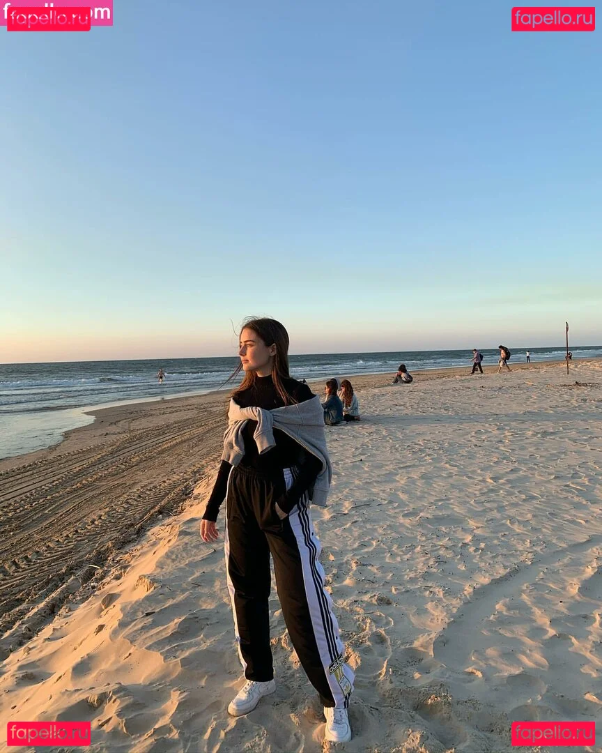 Effy Palarya Onlyfans Photo Gallery 