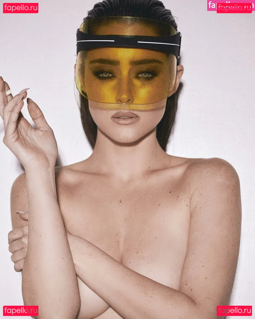 Effy Palarya Onlyfans Photo Gallery 