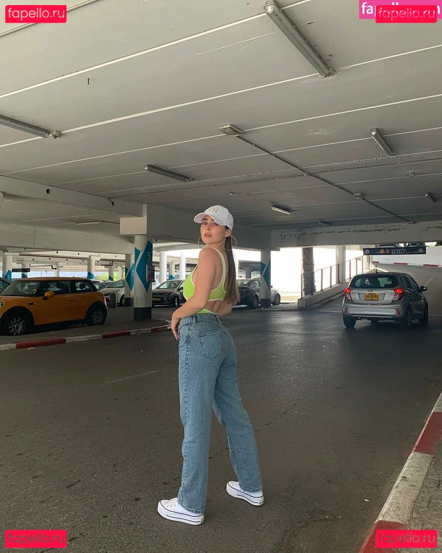 Effy Palarya Onlyfans Photo Gallery 