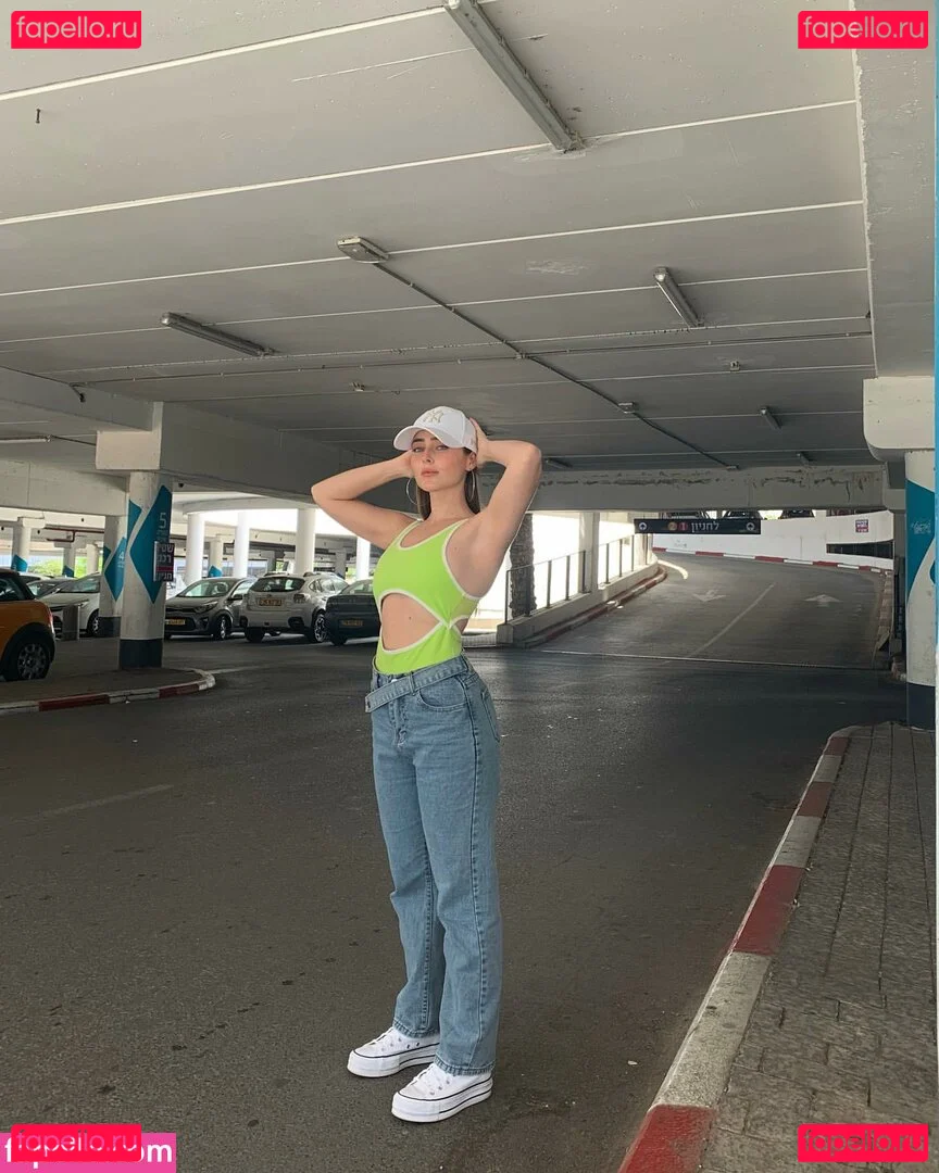 Effy Palarya Onlyfans Photo Gallery 