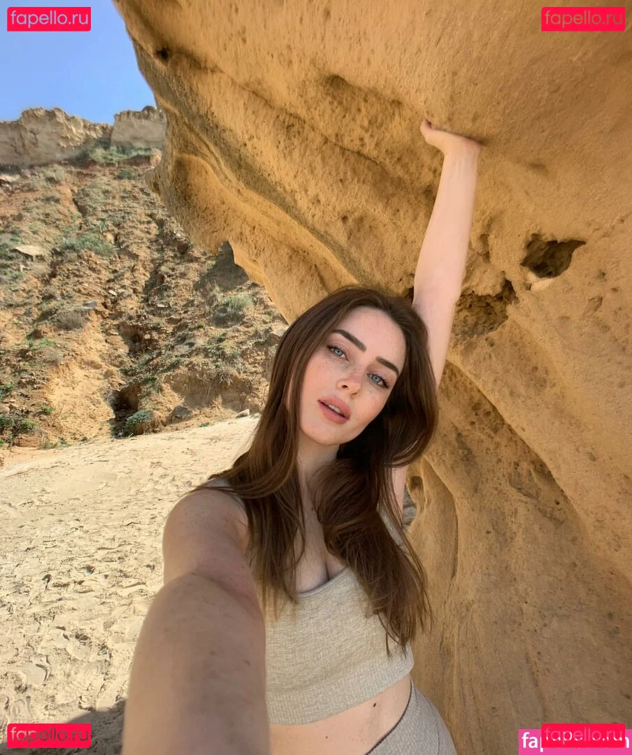 Effy Palarya Onlyfans Photo Gallery 