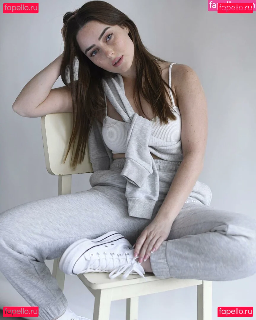 Effy Palarya Onlyfans Photo Gallery 