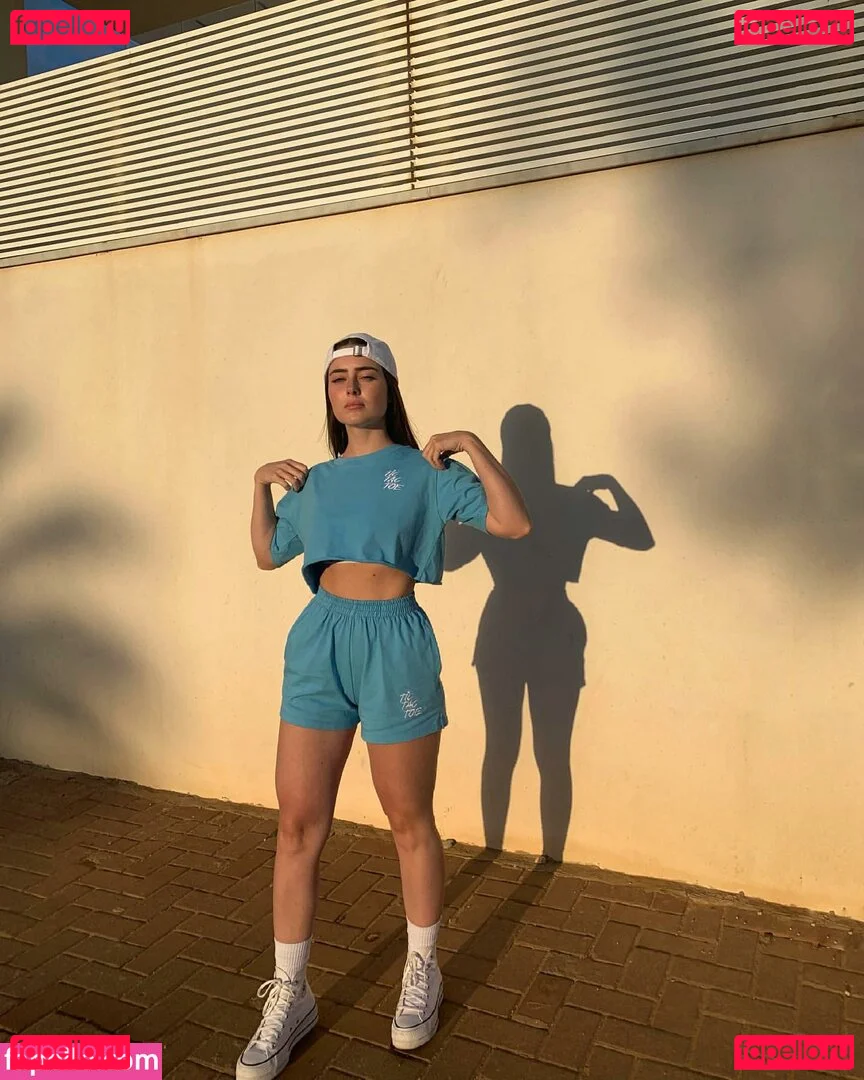 Effy Palarya Onlyfans Photo Gallery 