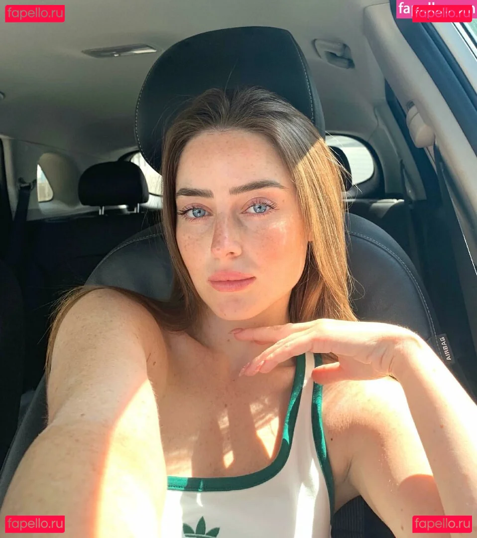 Effy Palarya Onlyfans Photo Gallery 