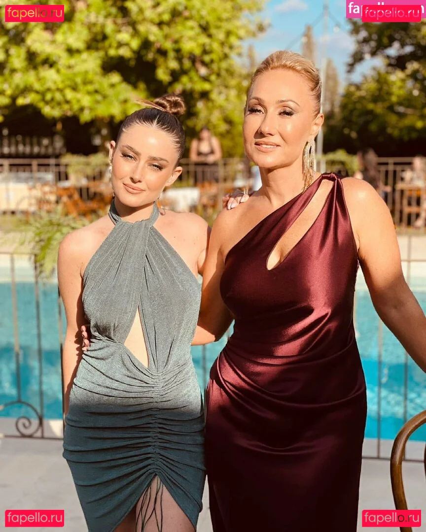 Effy Palarya Onlyfans Photo Gallery 