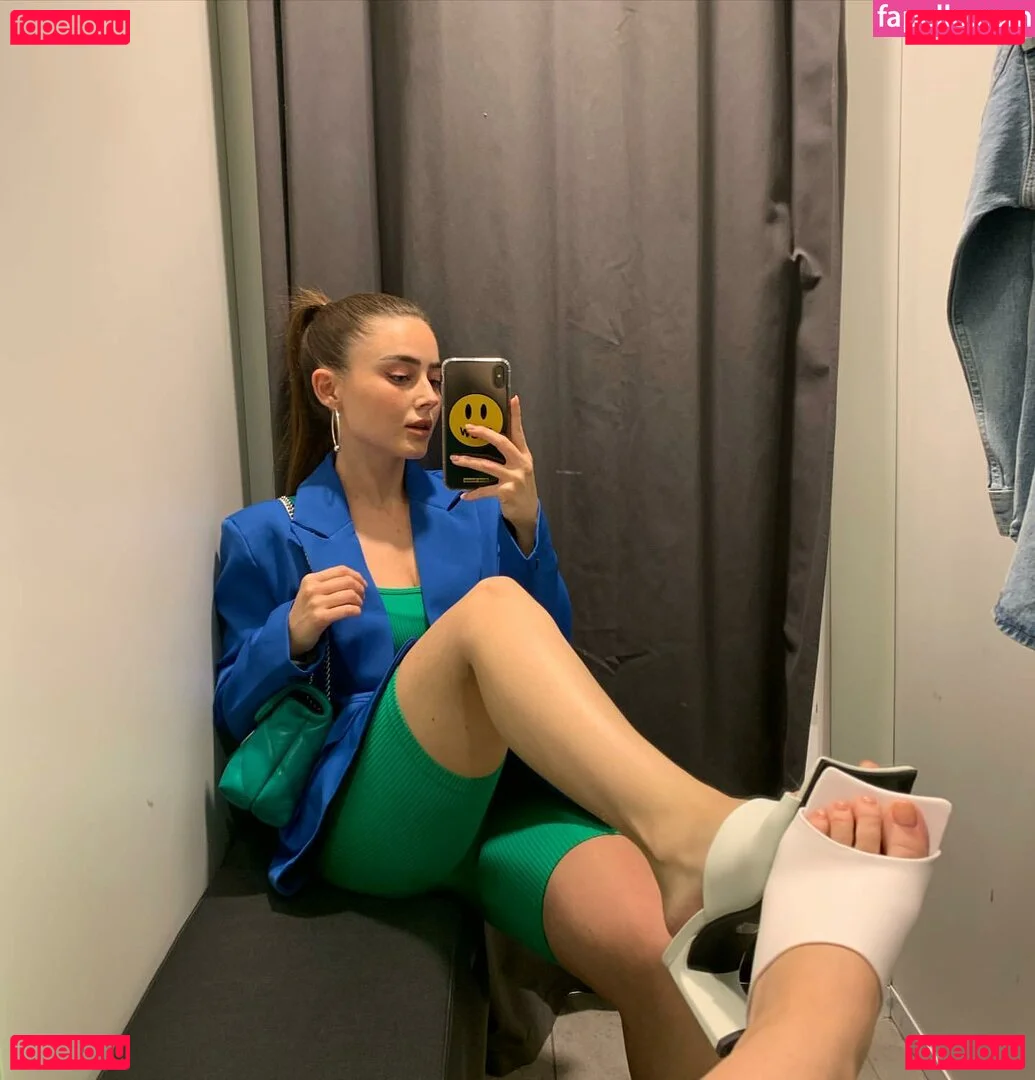 Effy Palarya Onlyfans Photo Gallery 