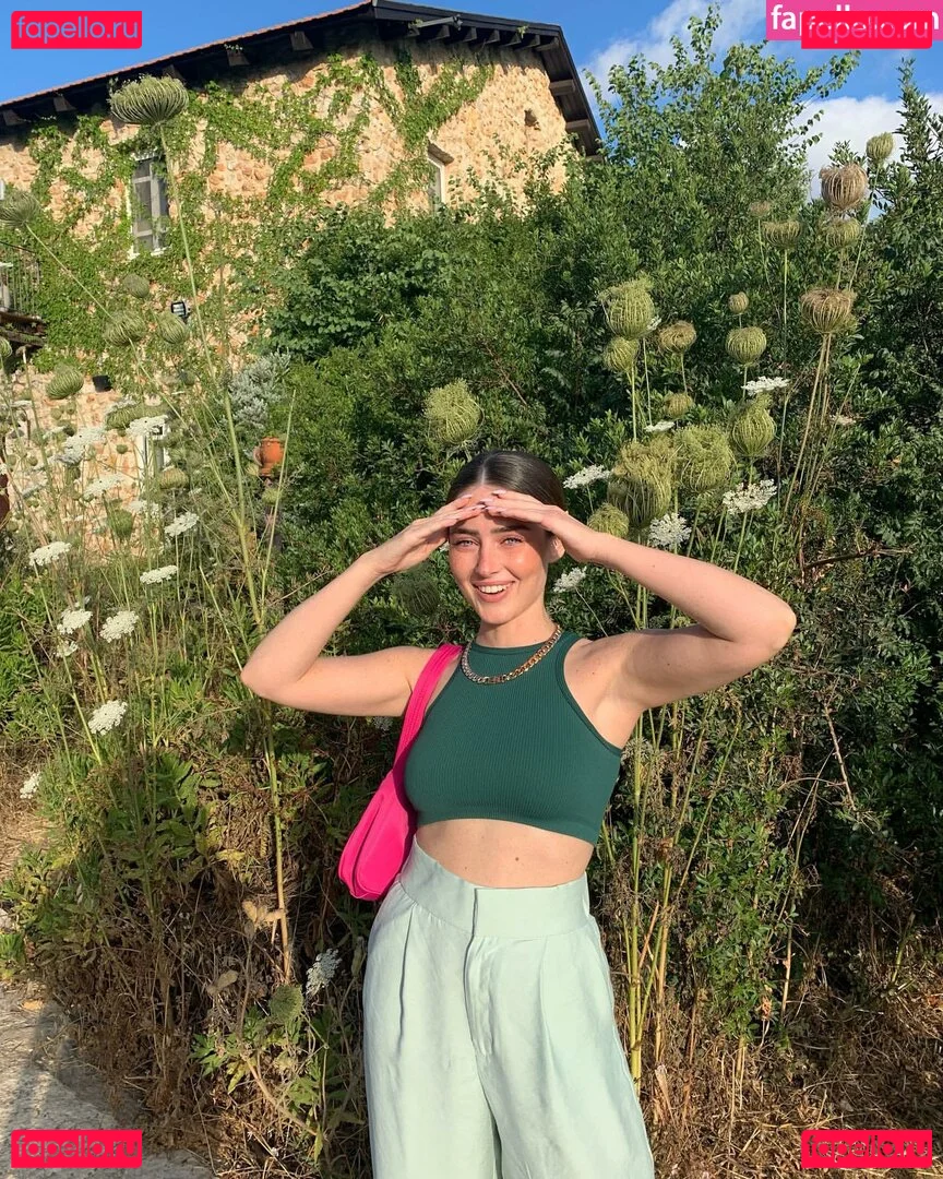 Effy Palarya Onlyfans Photo Gallery 