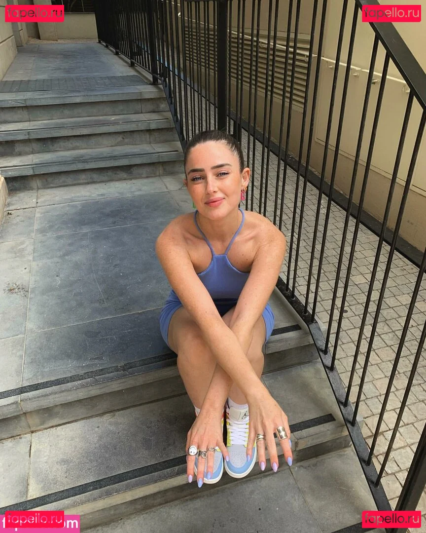 Effy Palarya Onlyfans Photo Gallery 