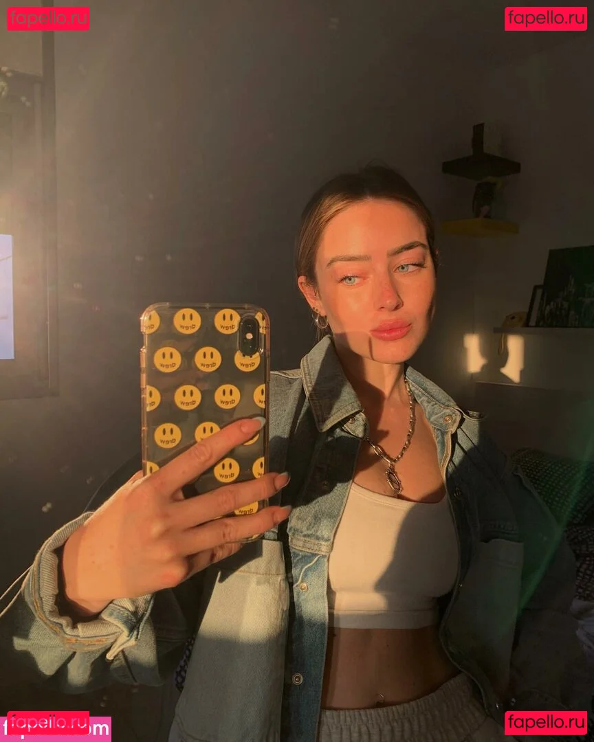 Effy Palarya Onlyfans Photo Gallery 