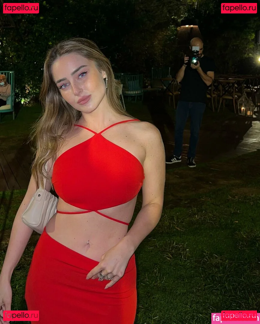 Effy Palarya Onlyfans Photo Gallery 