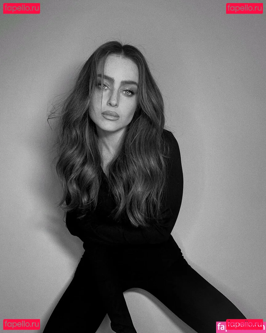 Effy Palarya Onlyfans Photo Gallery 