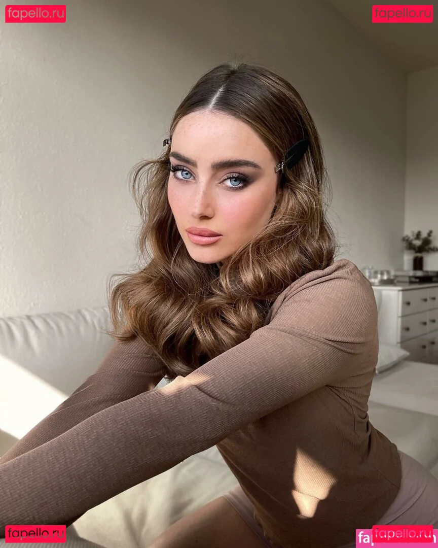 Effy Palarya Onlyfans Photo Gallery 