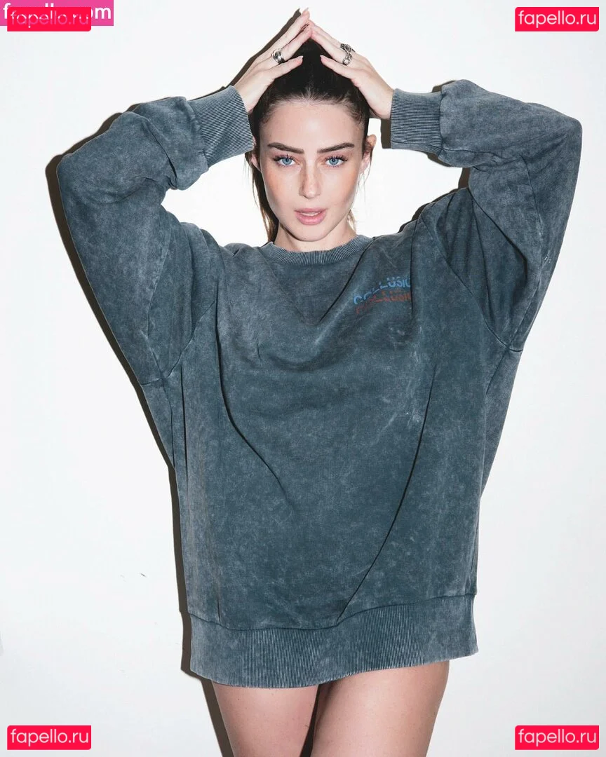 Effy Palarya Onlyfans Photo Gallery 