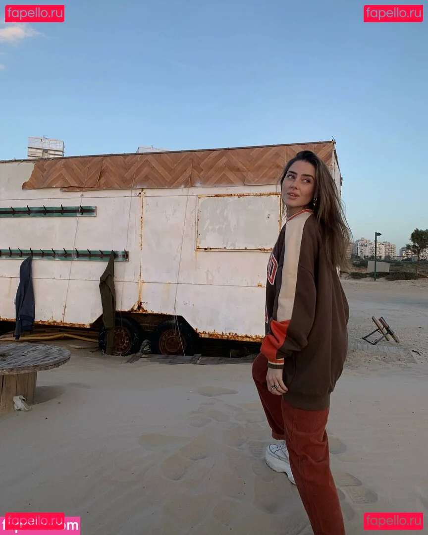 Effy Palarya Onlyfans Photo Gallery 