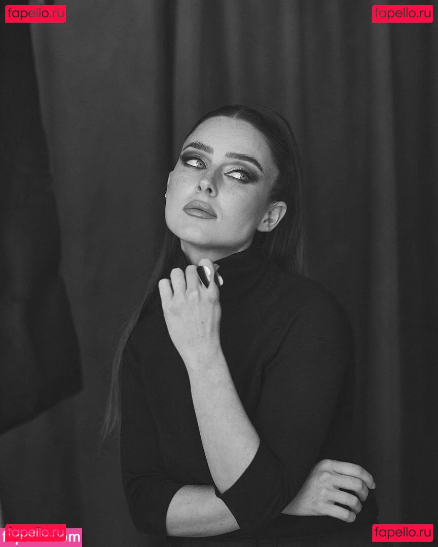 Effy Palarya Onlyfans Photo Gallery 