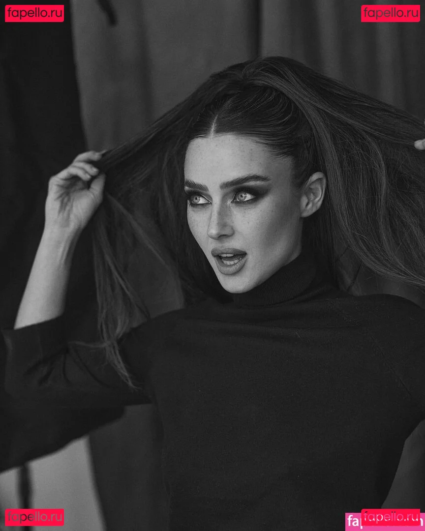 Effy Palarya Onlyfans Photo Gallery 