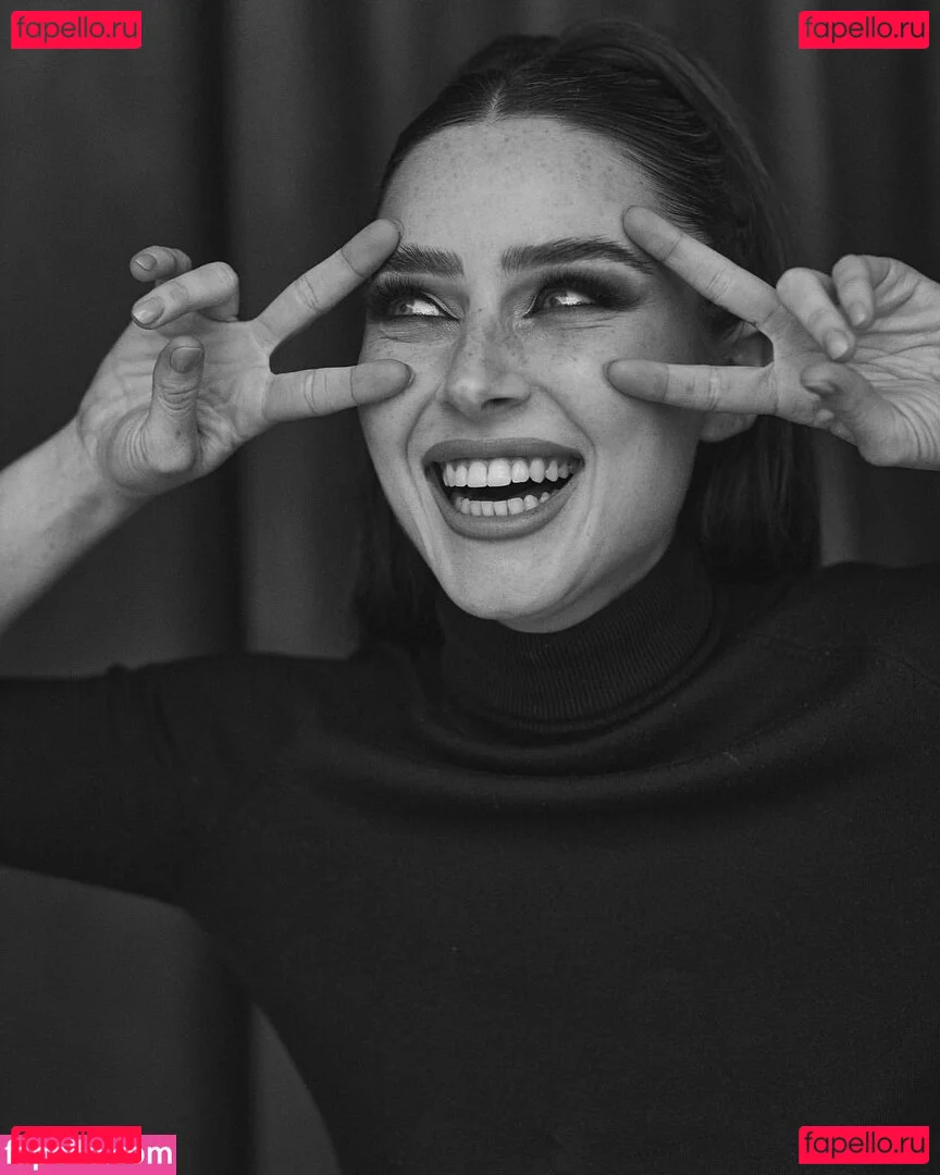 Effy Palarya Onlyfans Photo Gallery 