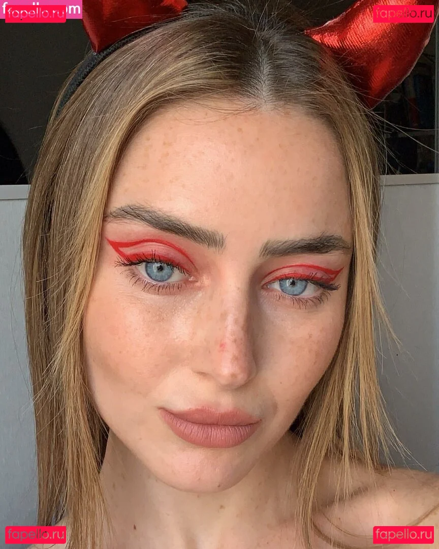 Effy Palarya Onlyfans Photo Gallery 