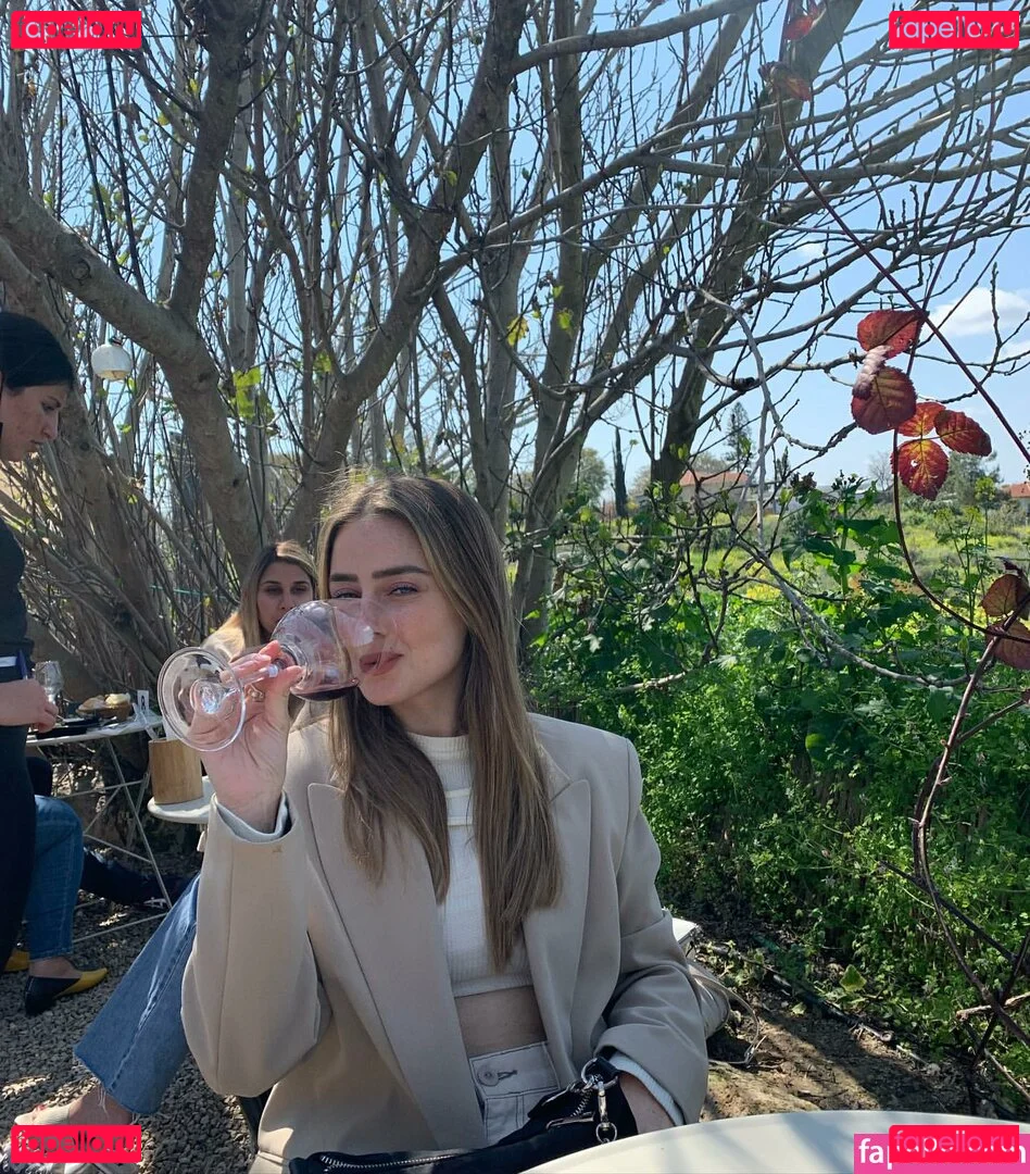 Effy Palarya Onlyfans Photo Gallery 