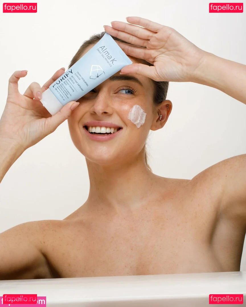 Effy Palarya Onlyfans Photo Gallery 