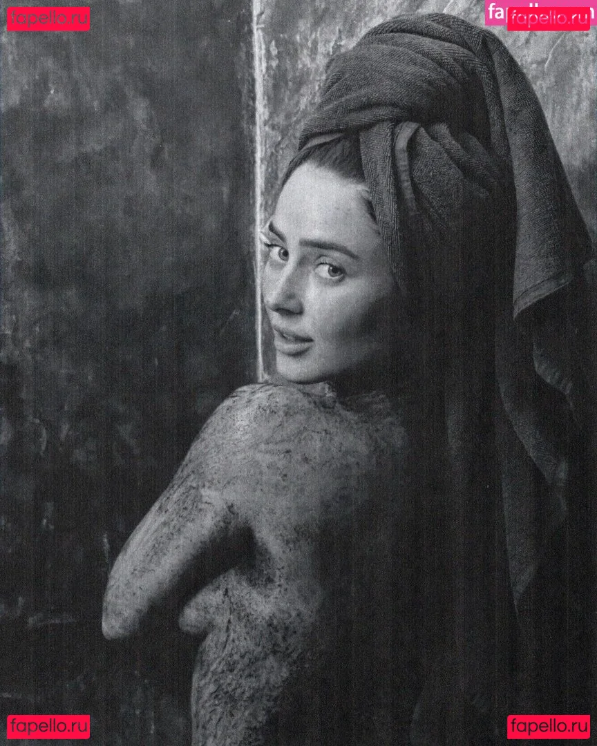 Effy Palarya Onlyfans Photo Gallery 