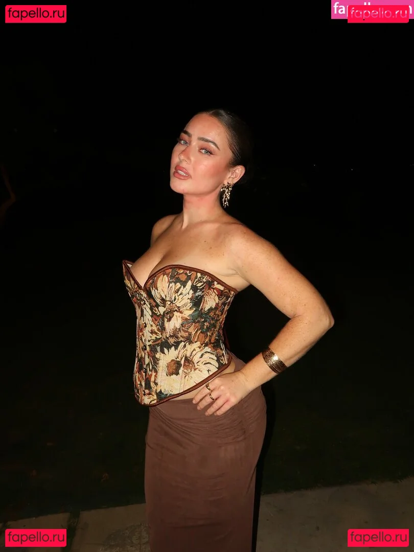 Effy Palarya Onlyfans Photo Gallery 