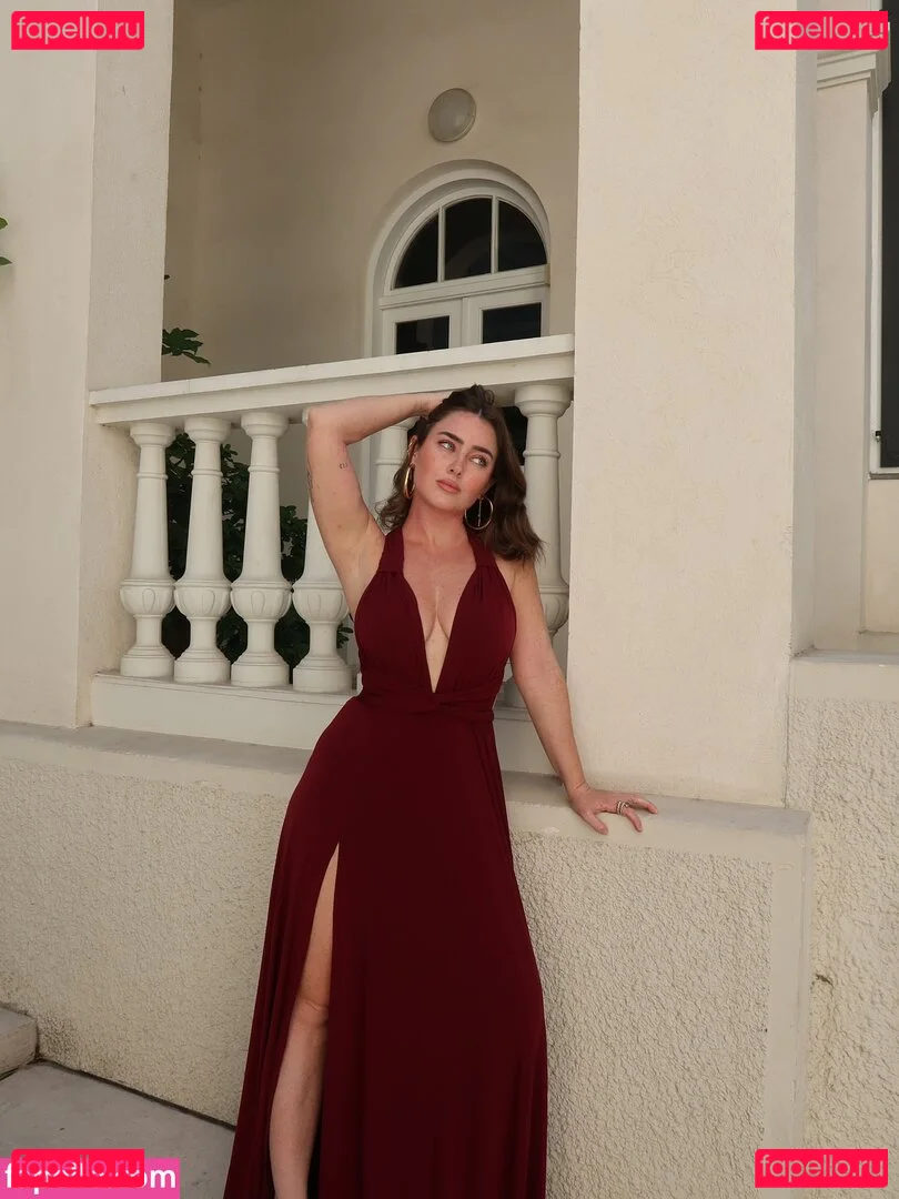 Effy Palarya Onlyfans Photo Gallery 