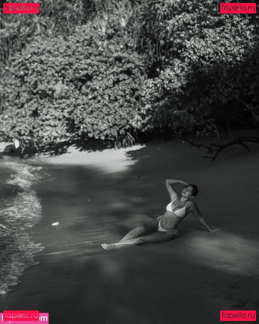 Effy Palarya Onlyfans Photo Gallery 