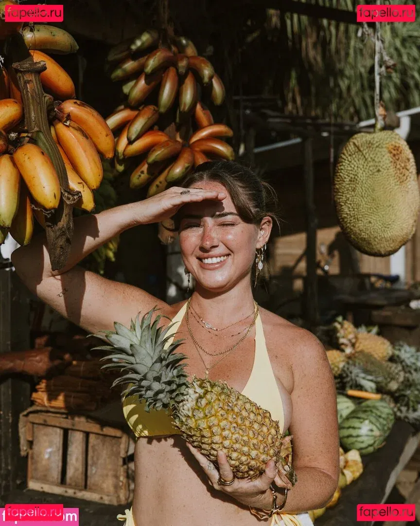 Effy Palarya Onlyfans Photo Gallery 