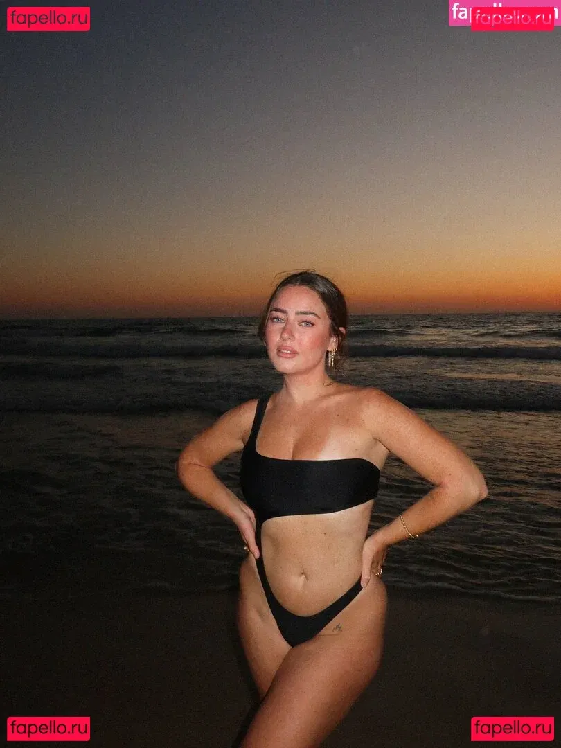 Effy Palarya Onlyfans Photo Gallery 