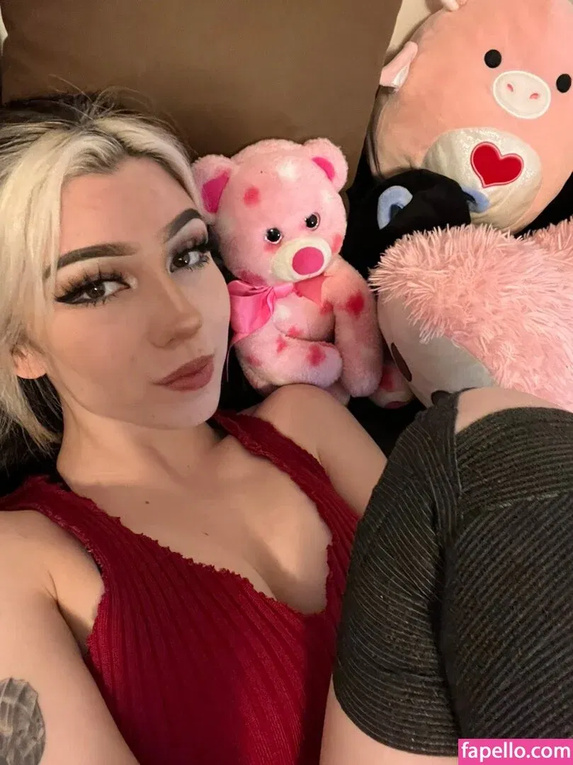 Gianna Hades Onlyfans Photo Gallery 