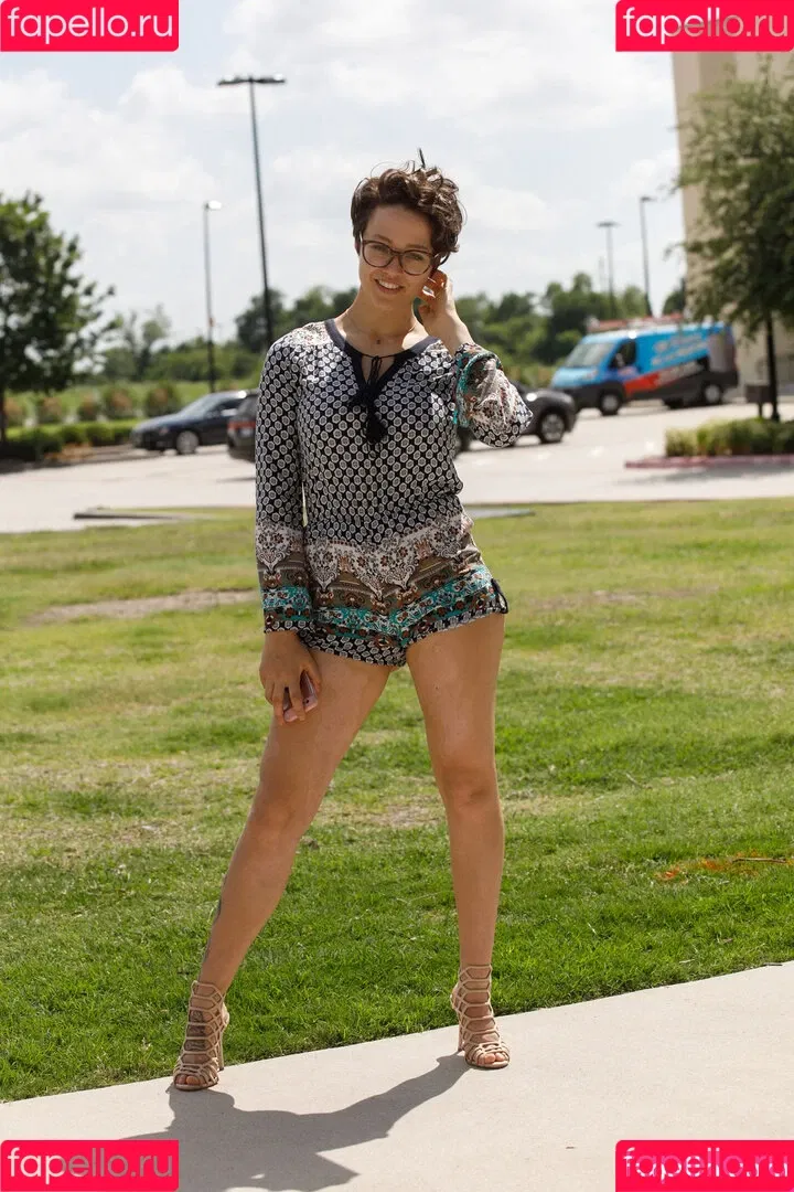Sabrina Nichole Onlyfans Photo Gallery 