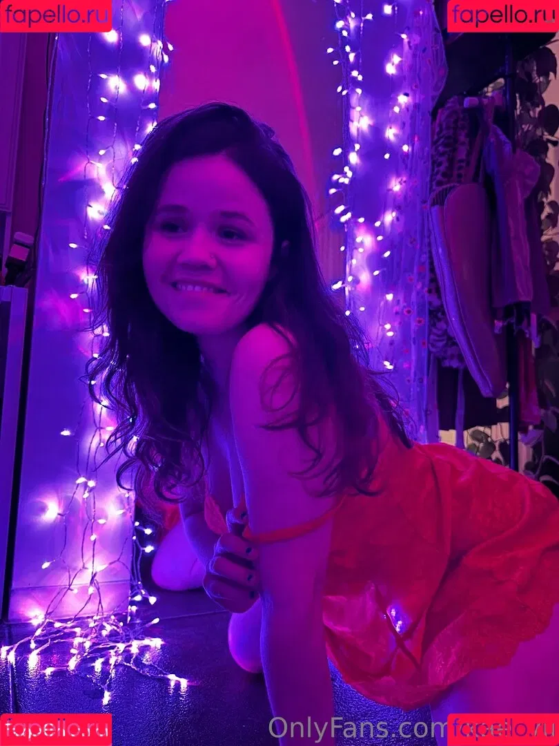 kae_yli Onlyfans Photo Gallery 