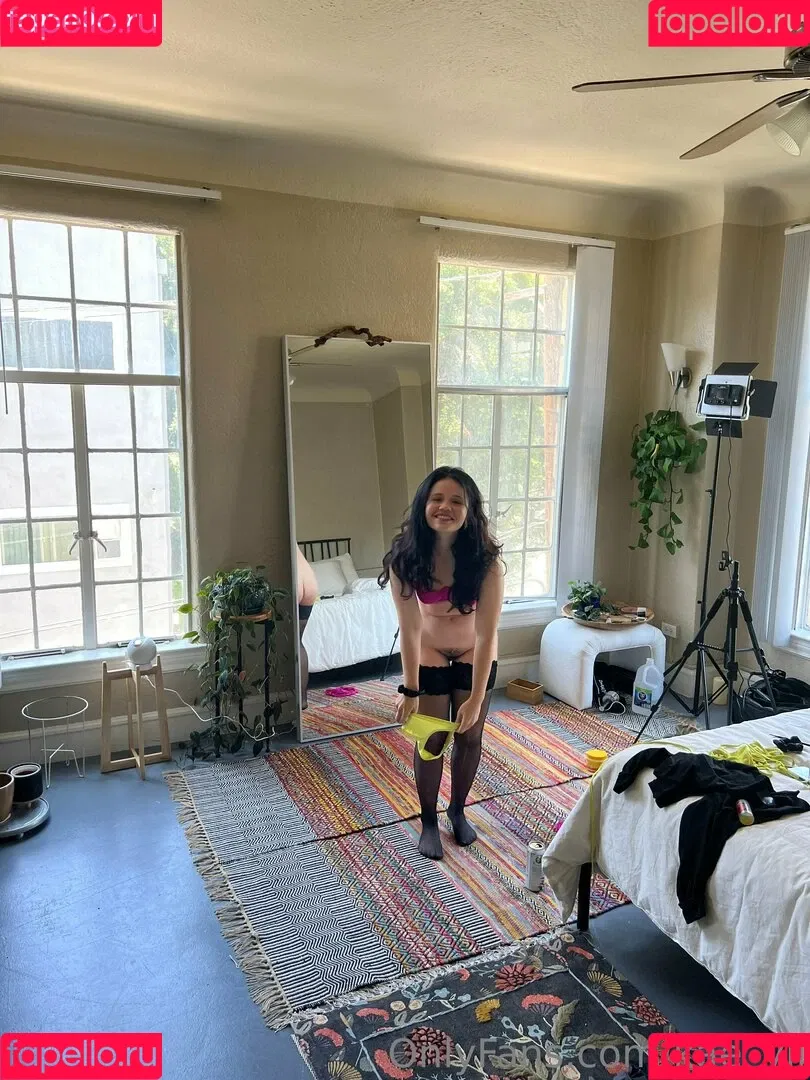 kae_yli Onlyfans Photo Gallery 